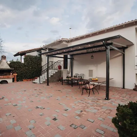 Mythic House Villa *