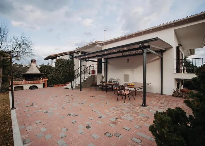 Mythic House Villa *